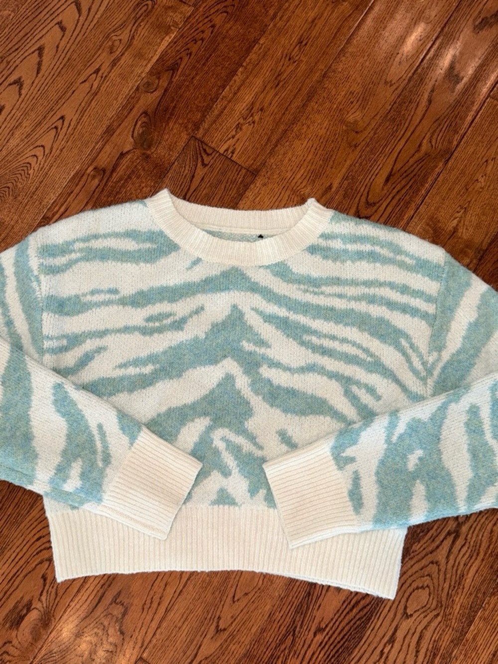 SHEIN Blue and White Zebra Print Crewneck Sweater